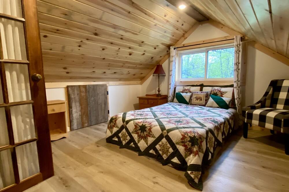 Photo of Bedroom in Perry