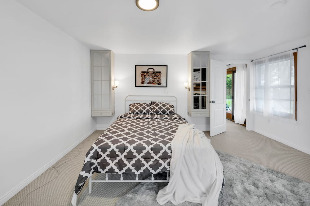 Photo of Bedroom in Woodslee