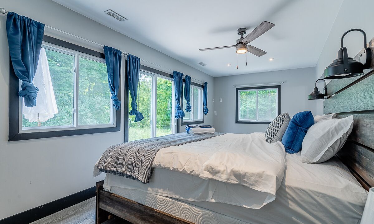 Photo of Bedroom in North Kawartha