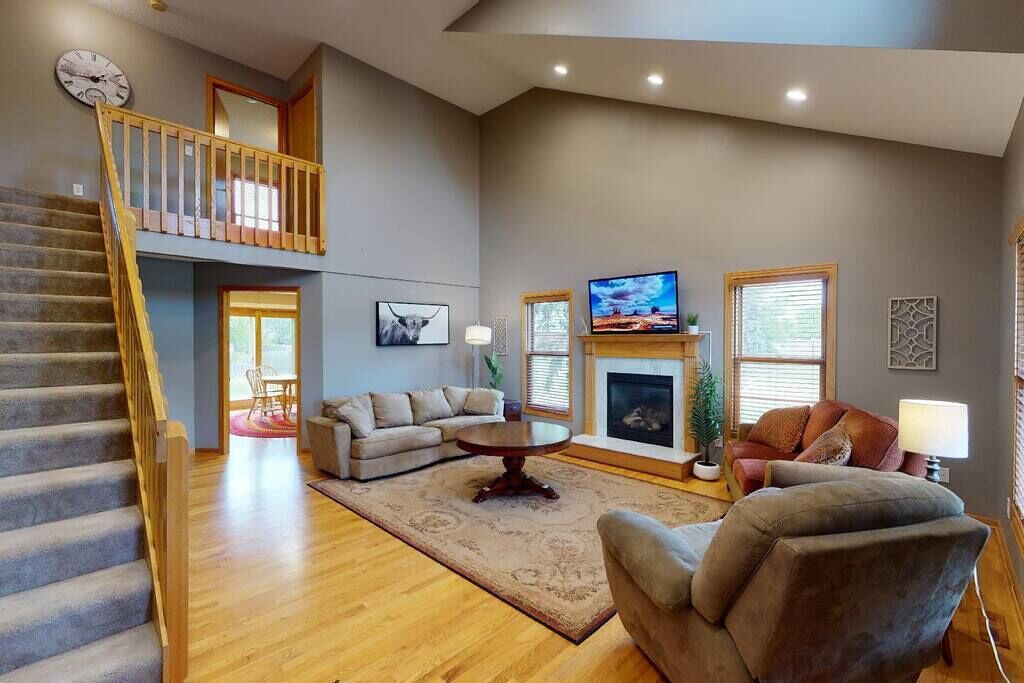 Photo of Livingroom in Lindstrom
