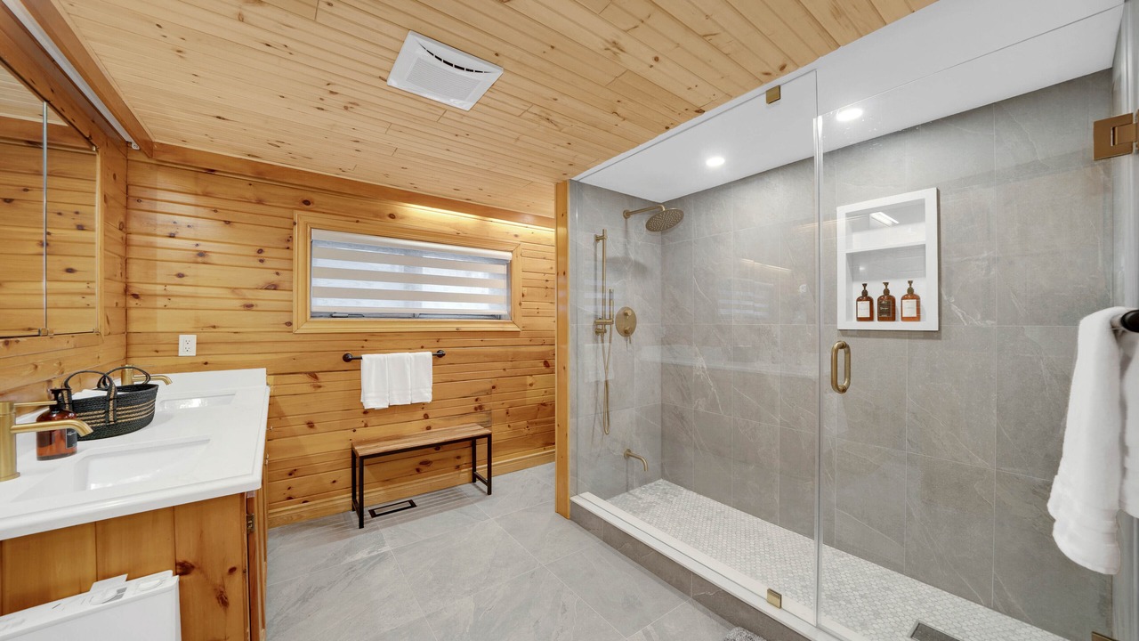 Photo of Bathroom in Trent Lakes