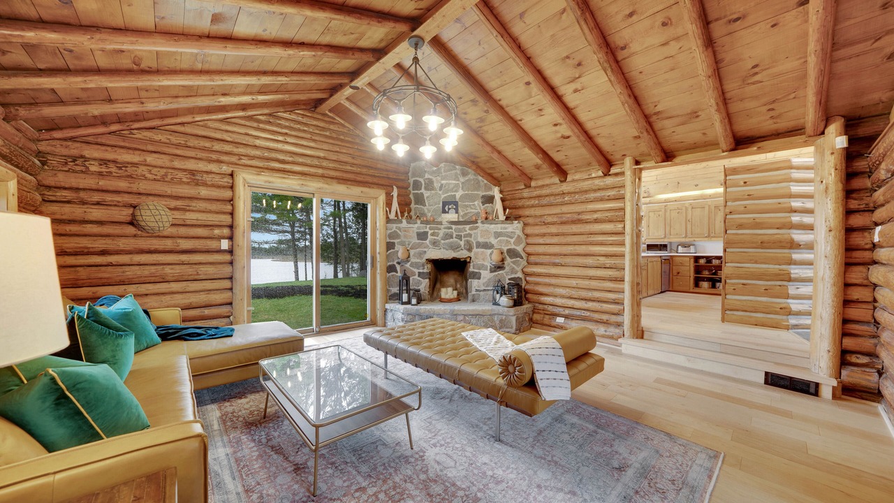 Photo of Livingroom in Trent Lakes