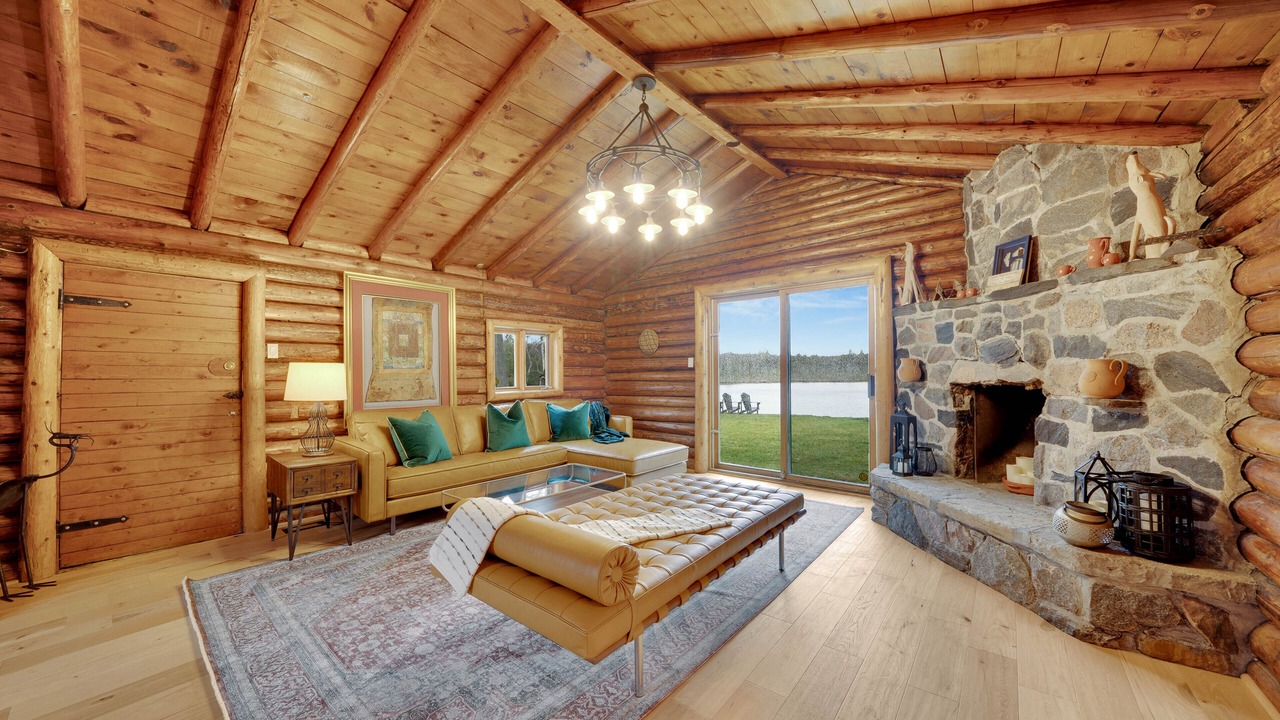 Photo of Livingroom in Trent Lakes