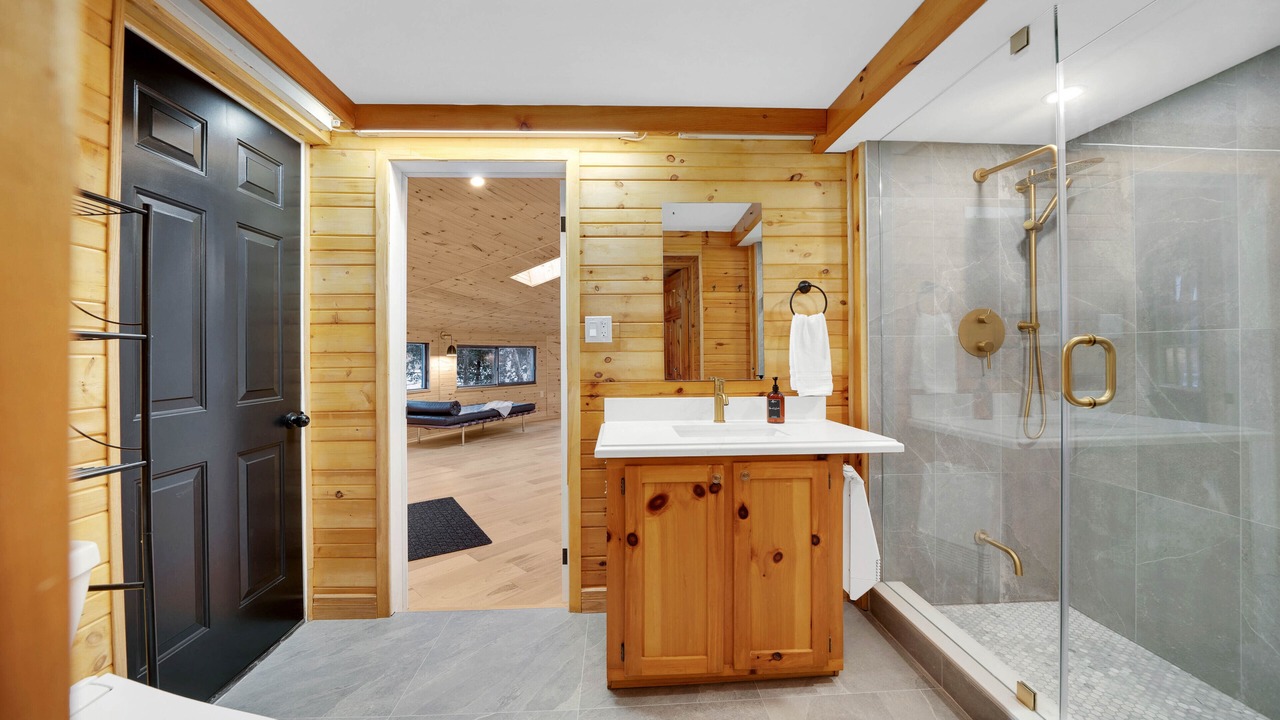 Photo of Bathroom in Trent Lakes
