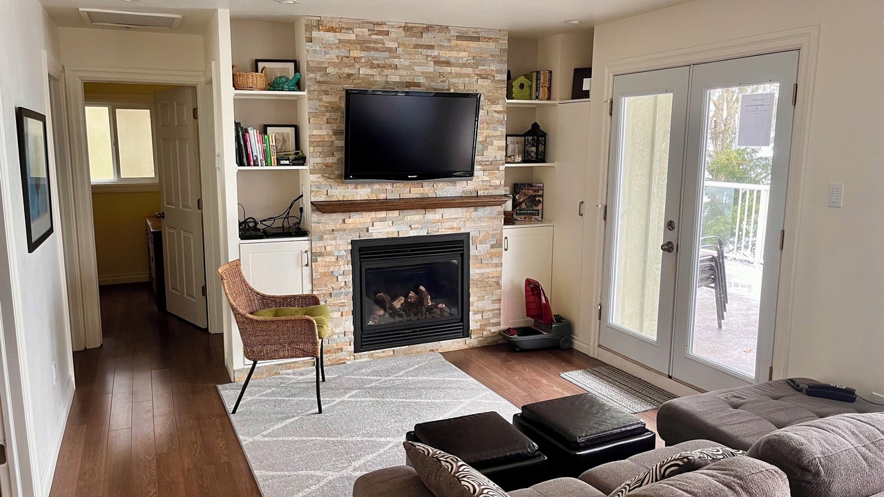 Photo of Livingroom in Bracebridge