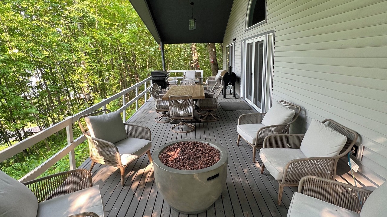 Photo of Patio Balcony in Sturgeon Lake