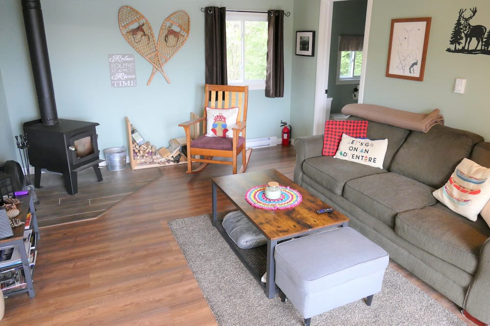 Photo of Livingroom in Faraday