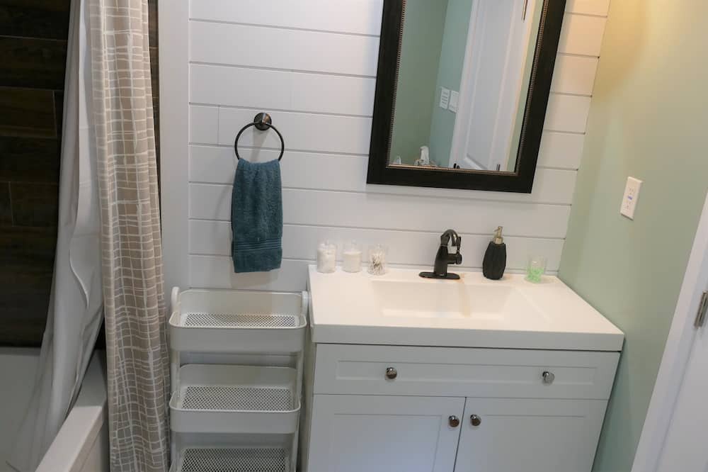 Photo of Bathroom in Faraday