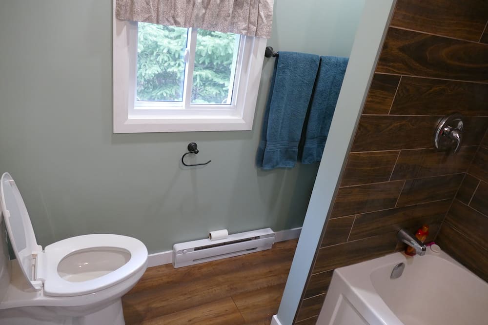 Photo of Bathroom in Faraday
