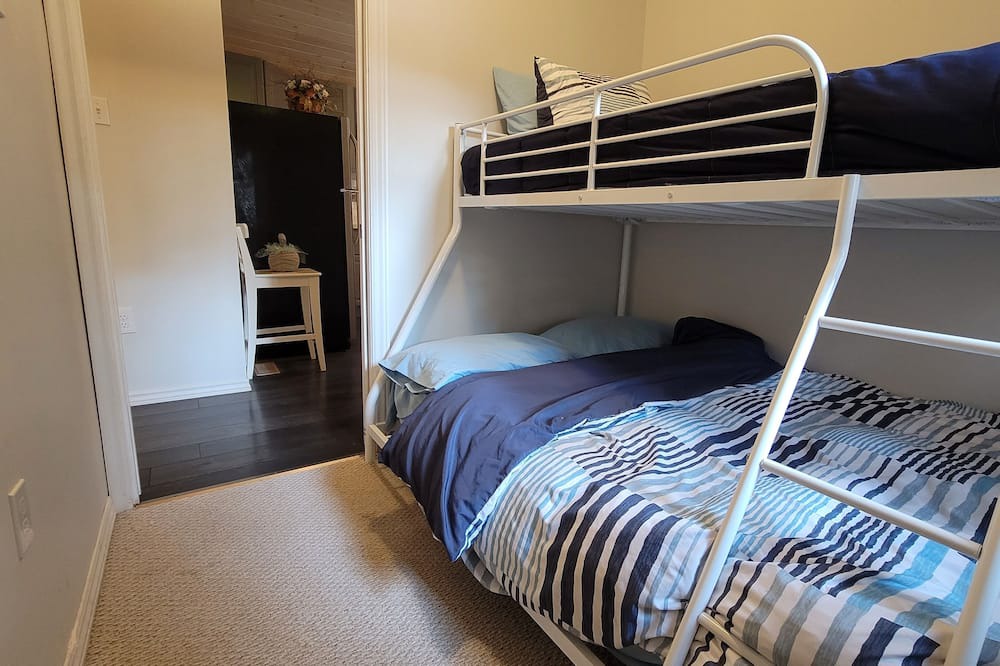 Photo of Bedroom in Washago