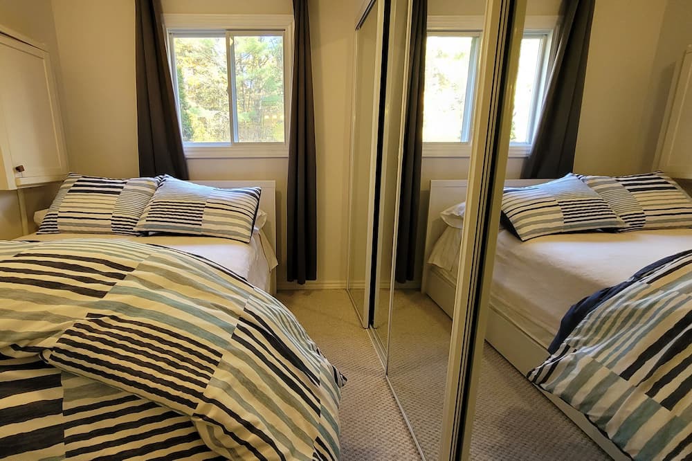Photo of Bedroom in Washago