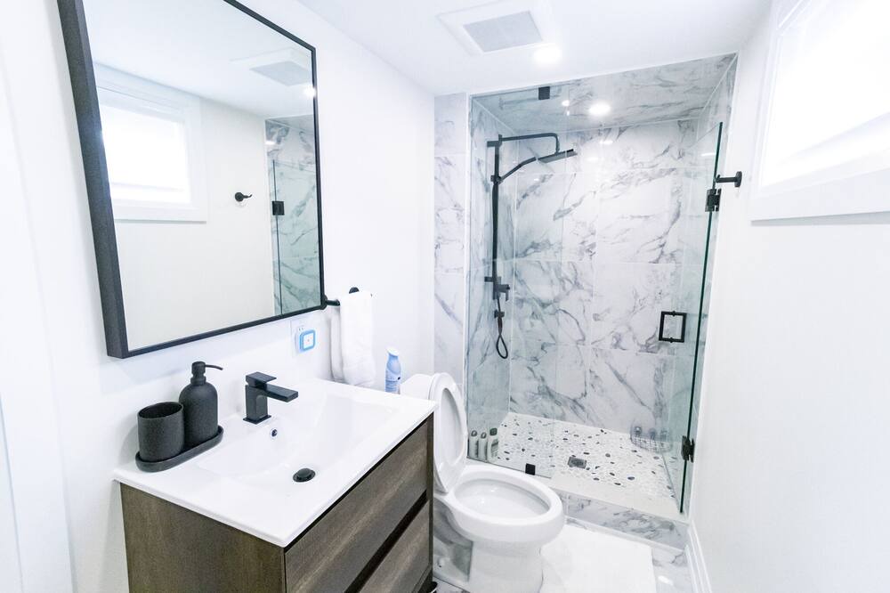 Photo of Bathroom in Tiny