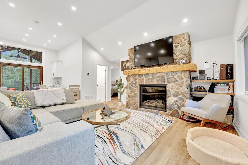 Photo of Livingroom in Tiny