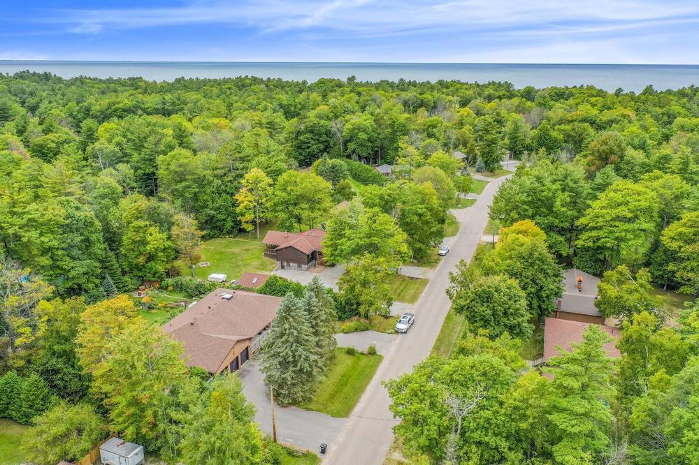 Photo of Outdoor in Tiny
