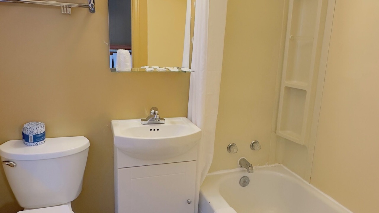 Photo of Bathroom in Rolphton