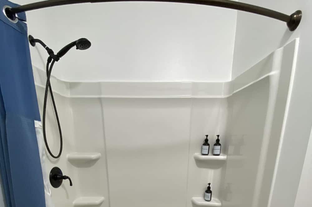 Photo of Bathroom in Brooklyn Park