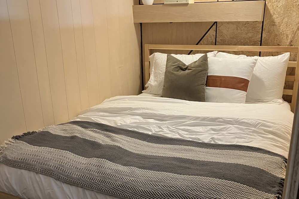 Photo of Bedroom in Lindsay