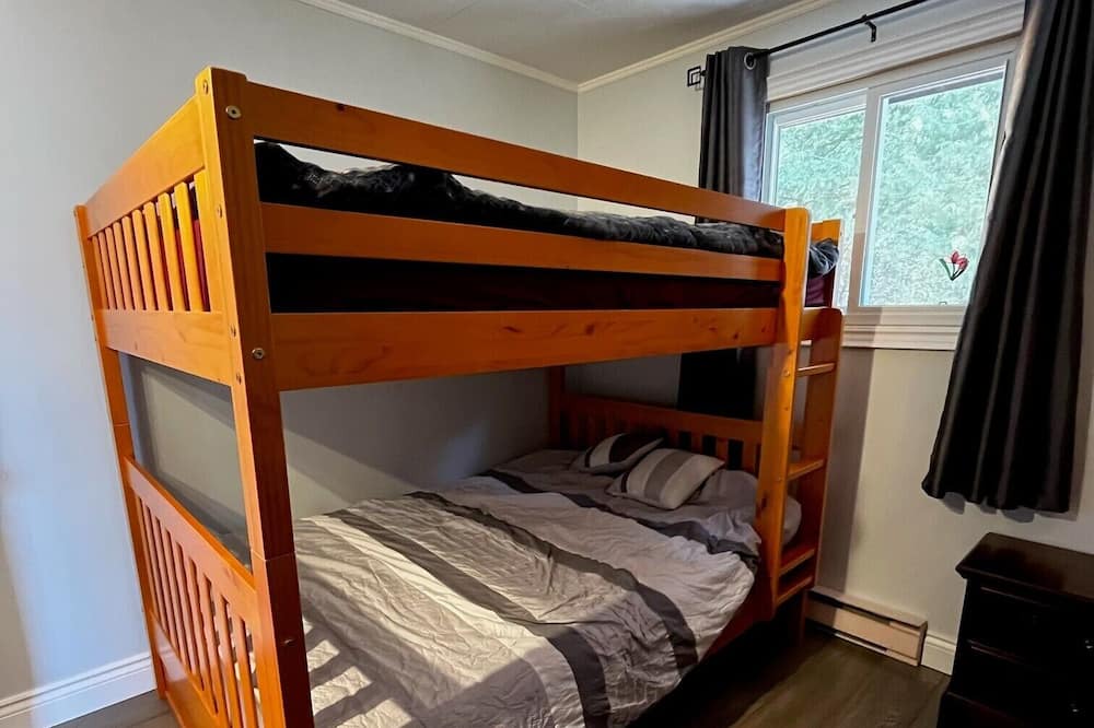 Photo of Bedroom in Roseneath