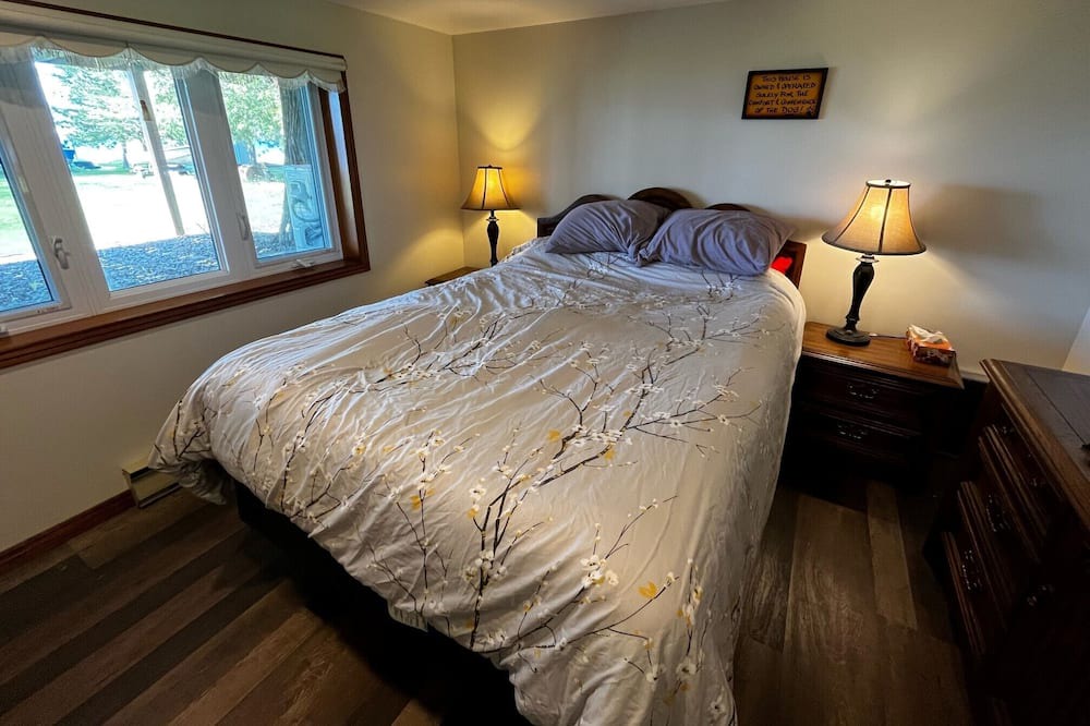 Photo of Bedroom in Roseneath