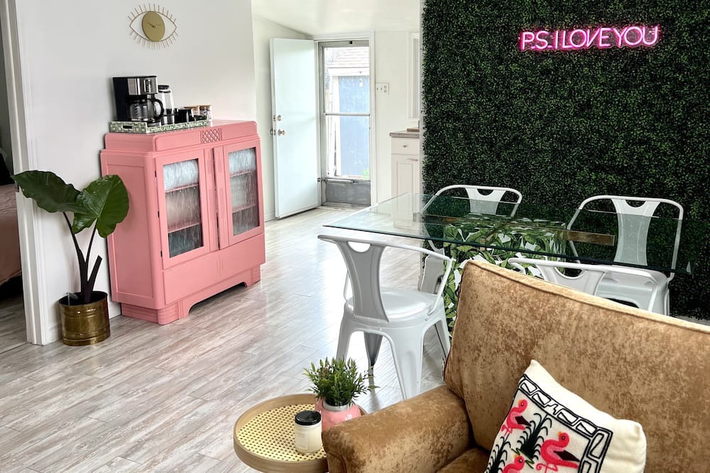 Photo of Livingroom in Port Stanley