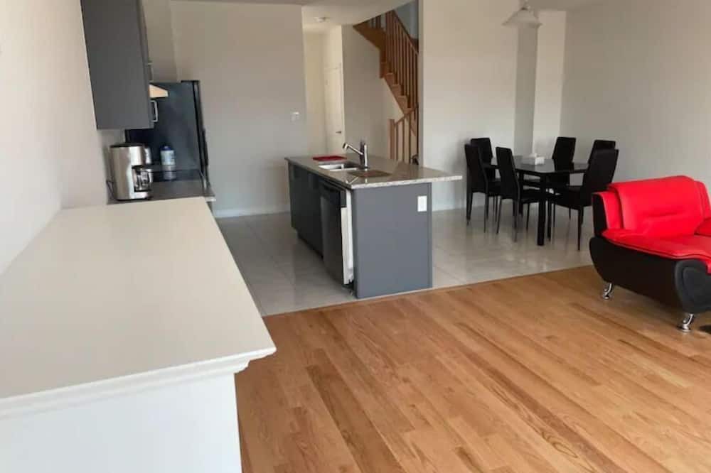 Photo of Kitchen in Durham Region