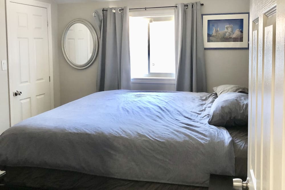 Photo of Bedroom in Petawawa