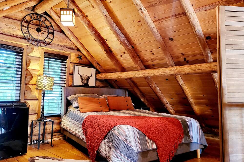 Photo of Bedroom in Sturgeon Lake
