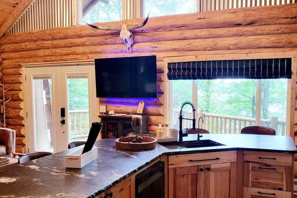 Photo of Kitchen in Sturgeon Lake