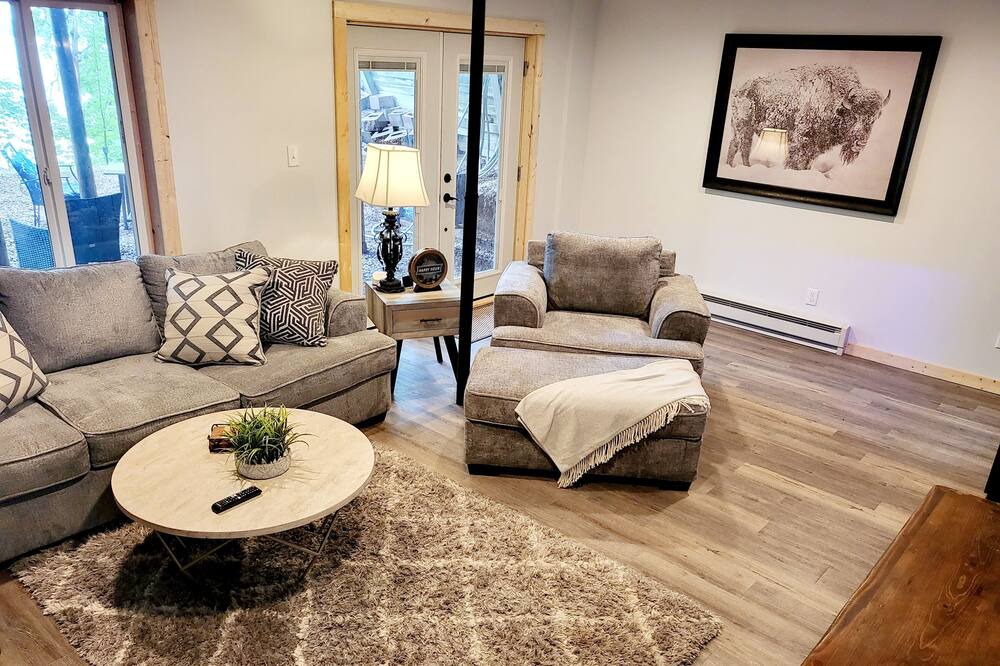 Photo of Livingroom in Sturgeon Lake