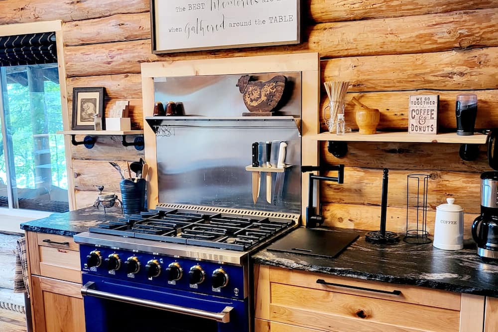 Photo of Kitchen in Sturgeon Lake