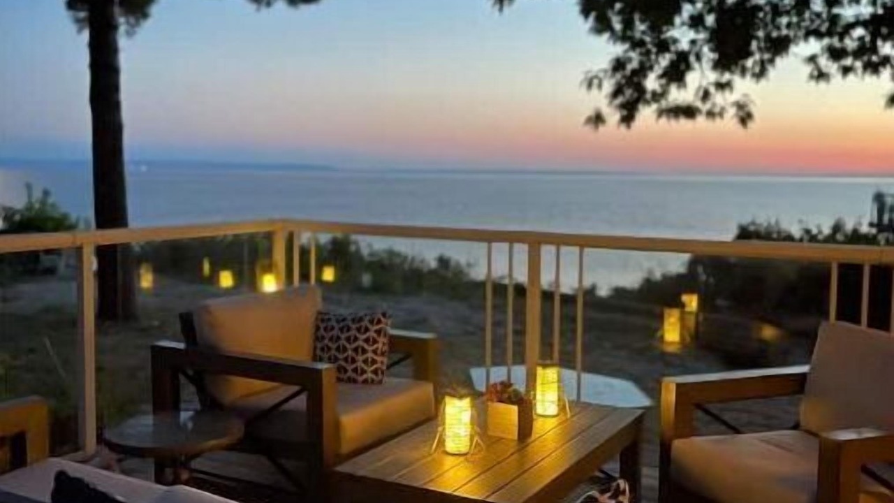 Photo of Outdoor in Tiny