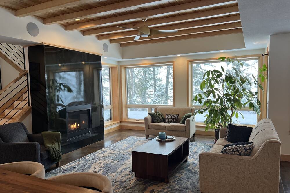 Photo of Livingroom in Sturgeon Lake