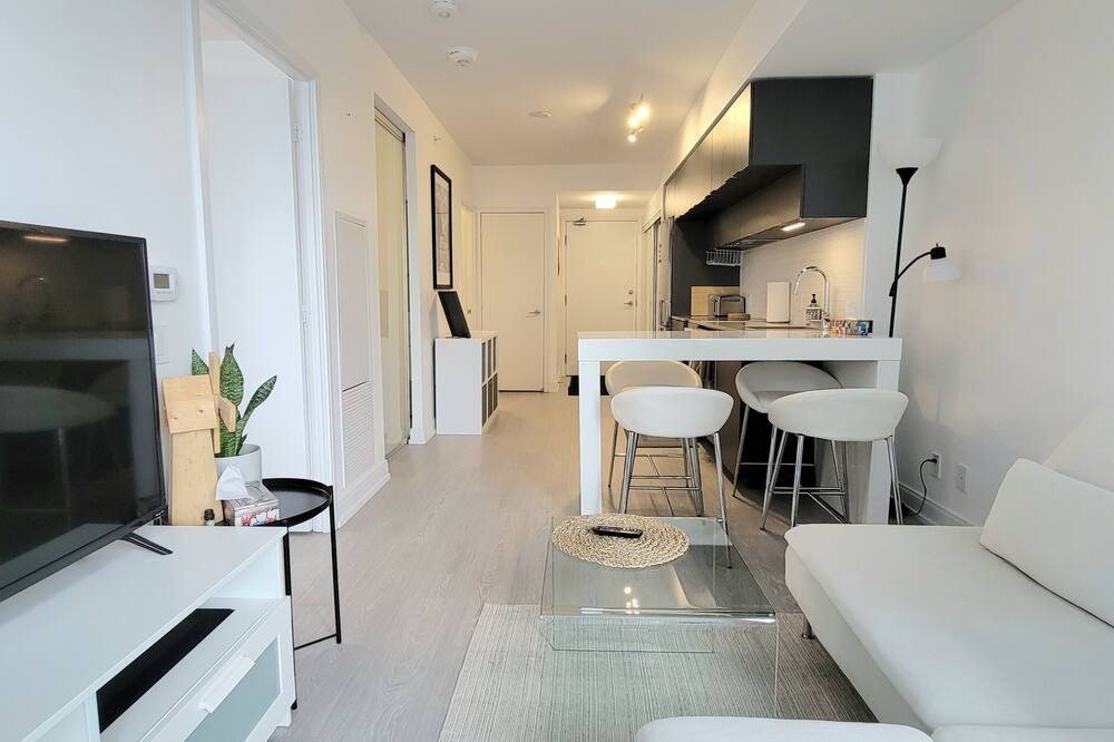 Photo of Livingroom in Garden District