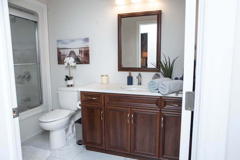 Photo of Bathroom in Chatham-Kent