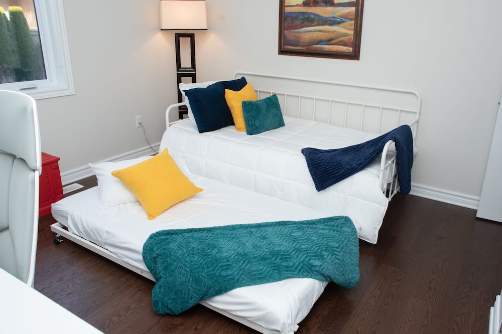 Photo of Bedroom in Chatham-Kent