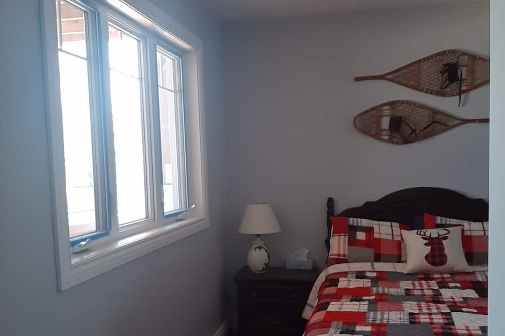 Photo of Bedroom in Kemble
