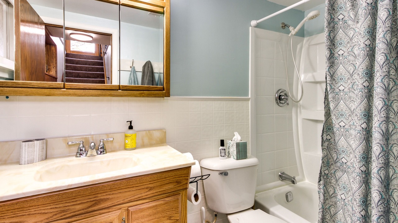 Photo of Others in Remer