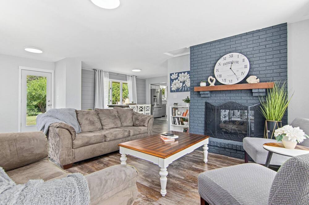Photo of Livingroom in Forest Lake