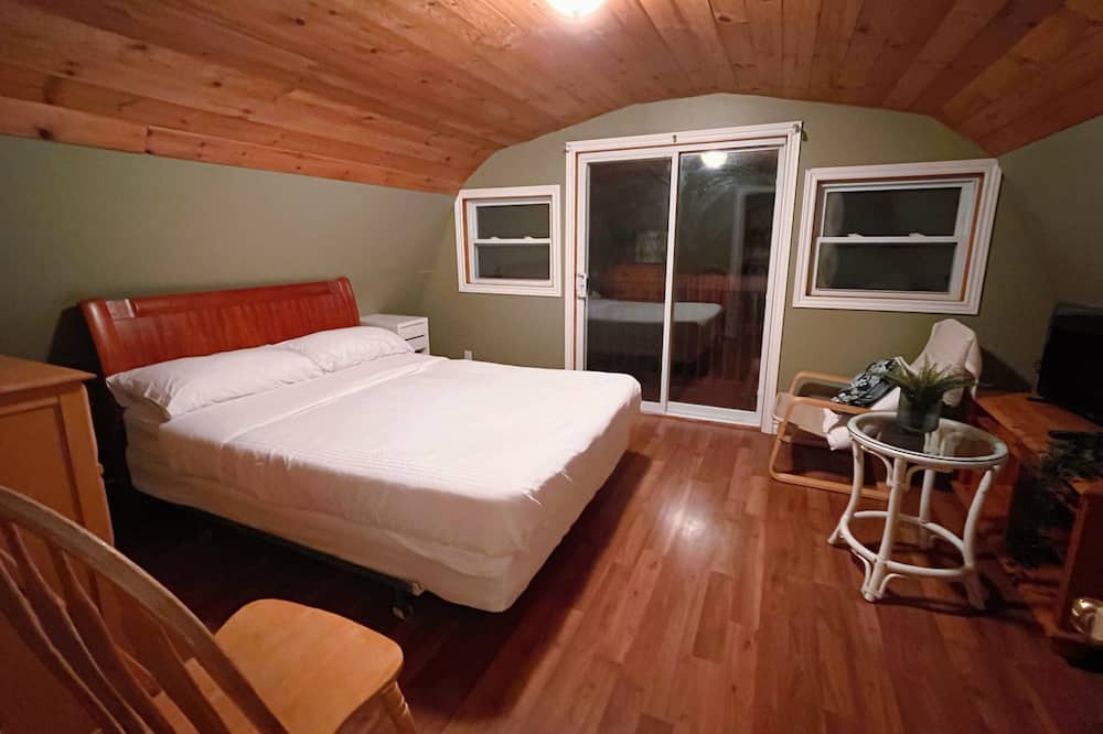 Photo of Bedroom in Pefferlaw
