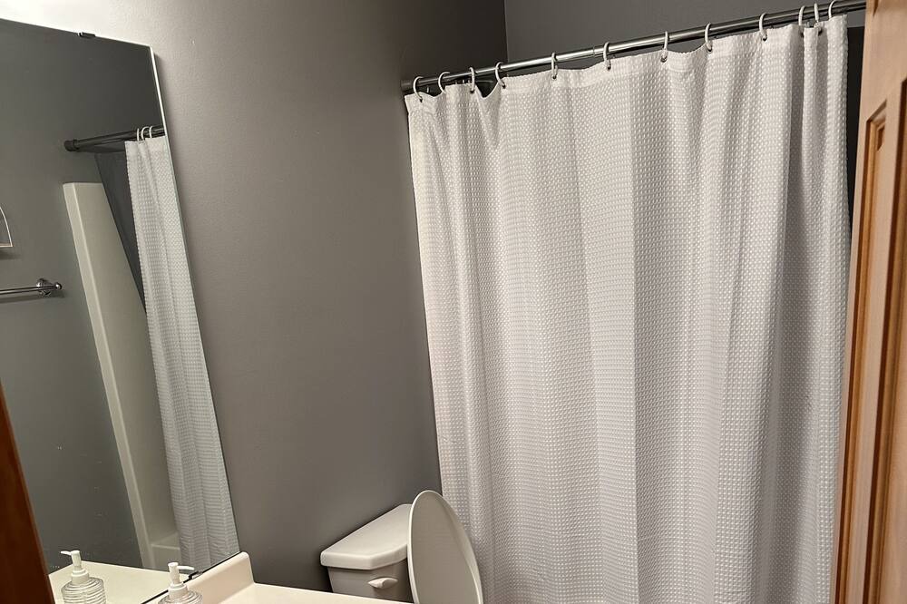 Photo of Bathroom in Baxter