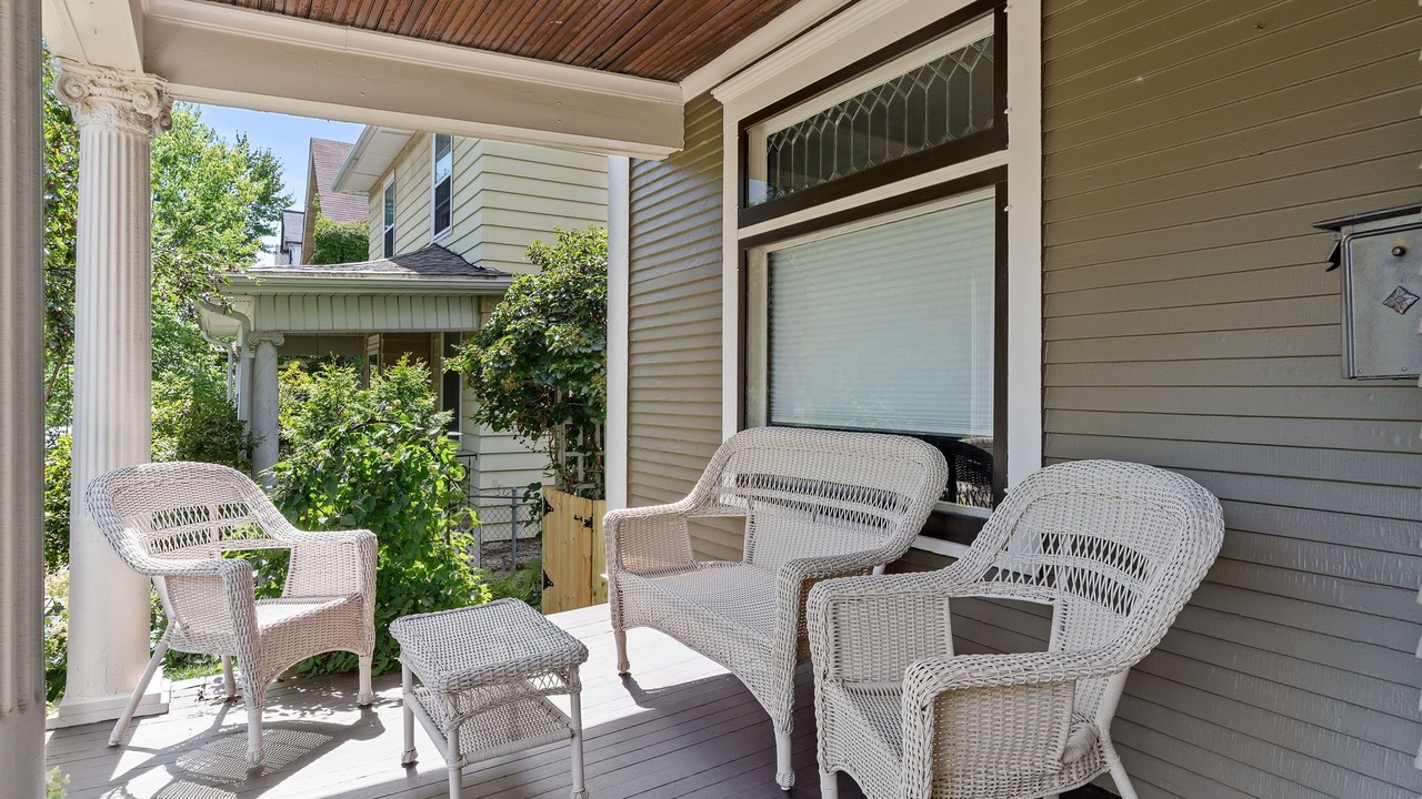 Photo of Patio Balcony in Lowry Hill East
