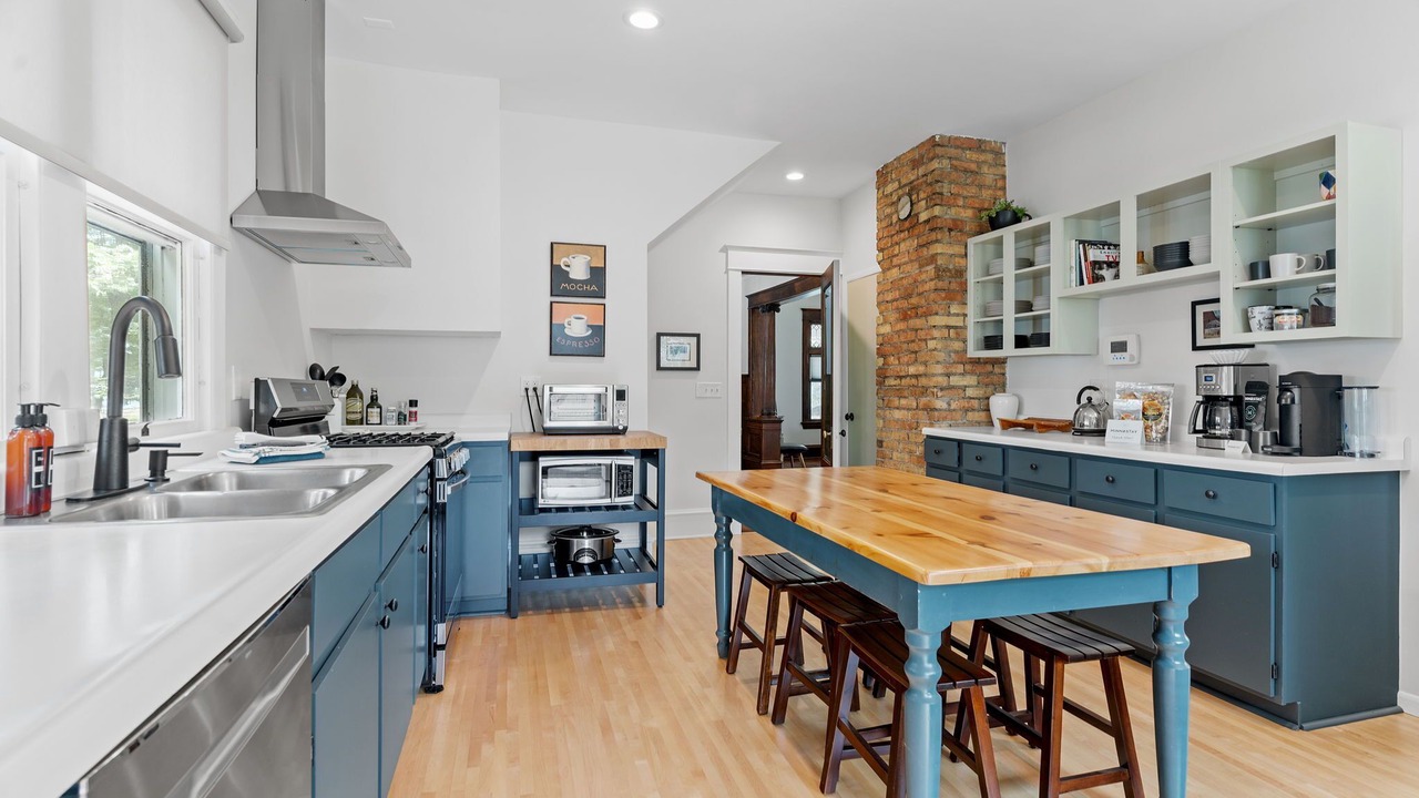 Photo of Kitchen in Lowry Hill East
