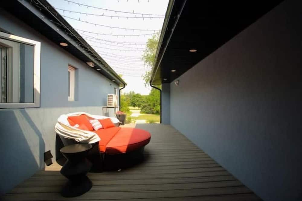 Photo of Patio Balcony in East Gwillimbury
