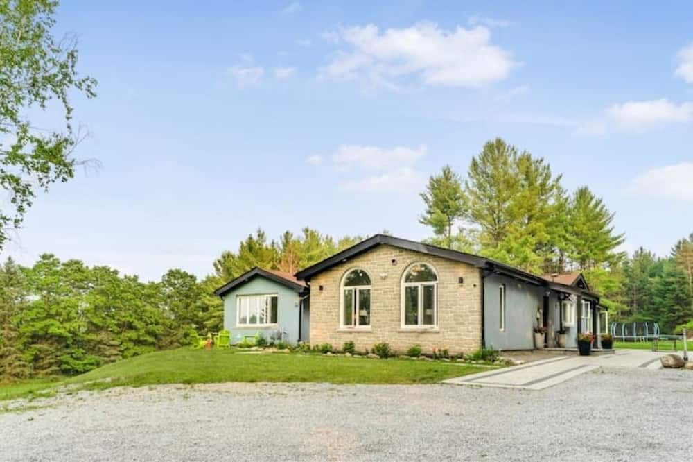Photo of Outdoor in East Gwillimbury