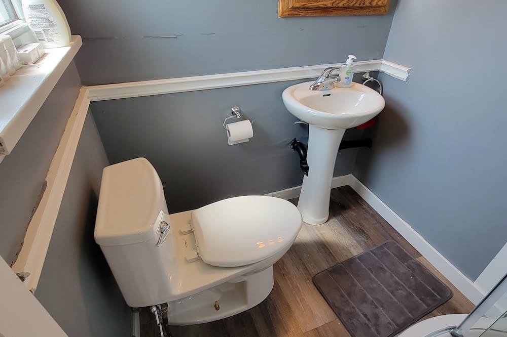 Photo of Bathroom in Wallaceburg