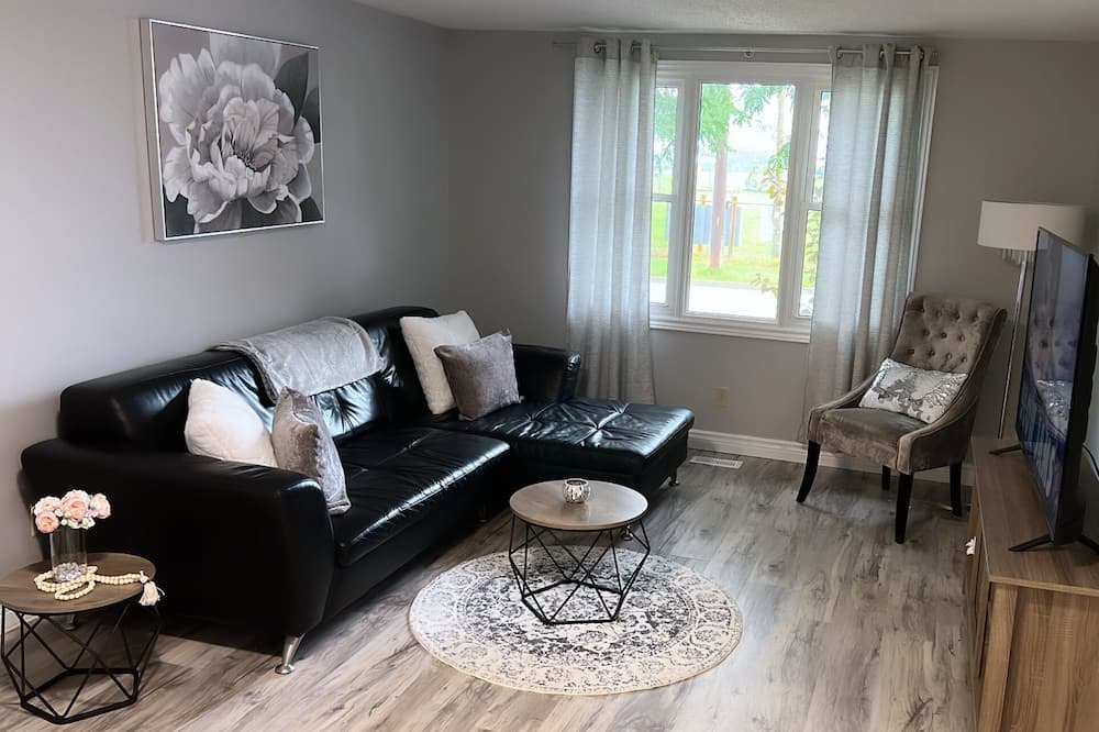 Photo of Livingroom in Paris