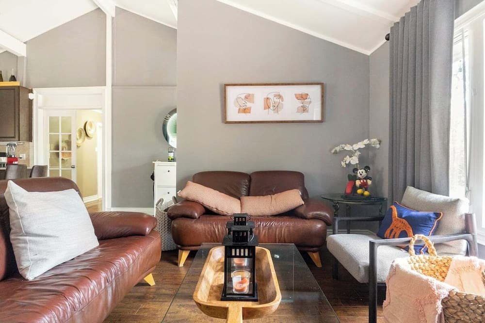 Photo of Livingroom in Tiny