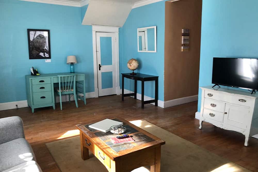 Photo of Livingroom in Endion