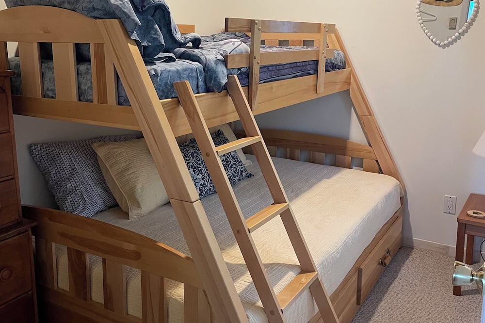 Photo of Bedroom in Rideau Lakes