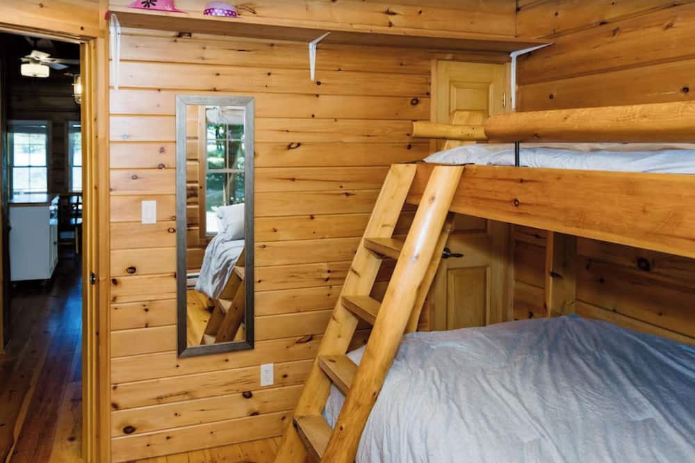 Photo of Bedroom in Haliburton